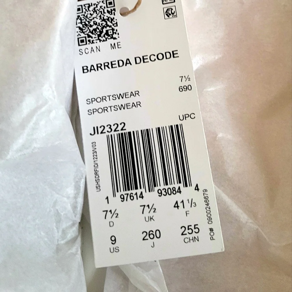 Adidas Women's Pink and White Sneakers - Picture 5 of 11